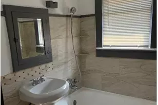 2260 Hemphill St, Fort Worth, TX 76110 - Photo 13