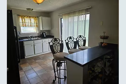 10328 New Bedford Drive, Dallas, TX 75217 - Photo 7