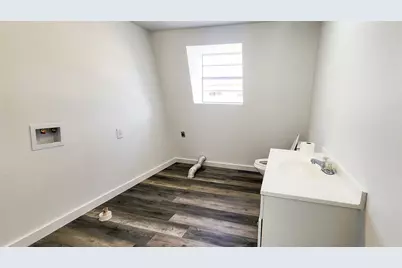 401 E Pierce Street, Winters, TX 79567 - Photo 9