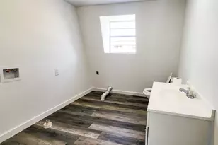 401 E Pierce St, Winters, TX 79567 - Photo 9