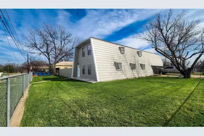 401 E Pierce Street, Winters, TX 79567 - Photo 25