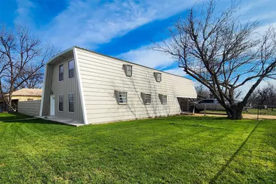 401 E Pierce Street, Winters, TX 79567 - Photo 1