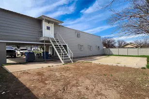 401 E Pierce St, Winters, TX 79567 - Photo 23