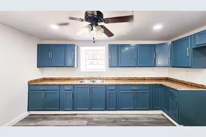 401 E Pierce Street, Winters, TX 79567 - Photo 5