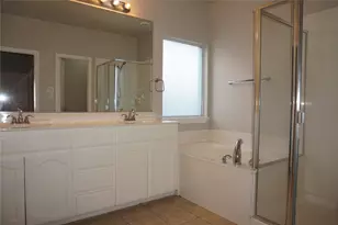 5613 Penwell Dr, Fort Worth, TX 76135 - Photo 9