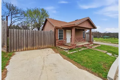 3000 Avenue M, Fort Worth, TX 76105 - Photo 5