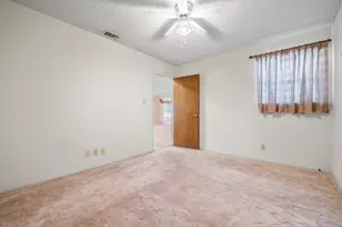 629 Williamsburg Ct, Granbury, TX 76048 - Photo 29