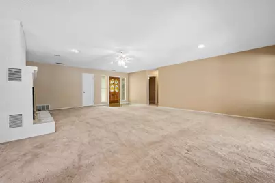 629 Williamsburg Court, Granbury, TX 76048 - Photo 7