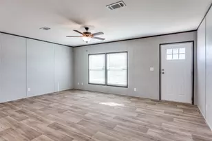 175 Cedar Dr, Azle, TX 76020 - Photo 7