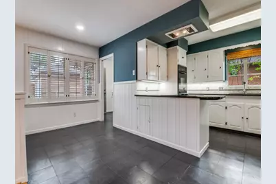 2816 Bonnywood Lane, Dallas, TX 75233 - Photo 17