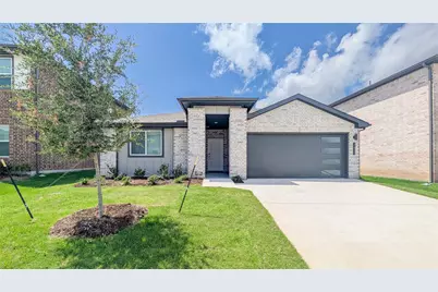 2421 Apex Avenue, Grand Prairie, TX 75052 - Photo 1