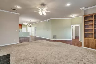 201 Bluebonnet Ln, Waxahachie, TX 75165 - Photo 5