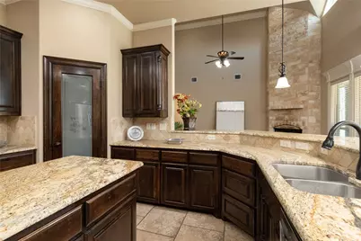 209 Ellis Creek Drive, Weatherford, TX 76085 - Photo 21