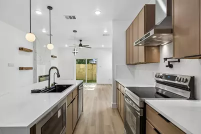 2402 Dyson Street, Dallas, TX 75215 - Photo 5