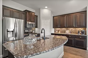 515 Carnation Ln, Mansfield, TX 76063 - Photo 11