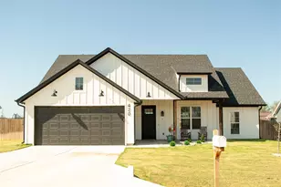 420 Red Bud Ln, Tolar, TX 76476 - Photo 1