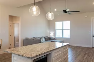 420 Red Bud Ln, Tolar, TX 76476 - Photo 5