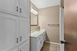 1104 Forest Ridge Dr, Bedford, TX 76022 - Photo 27