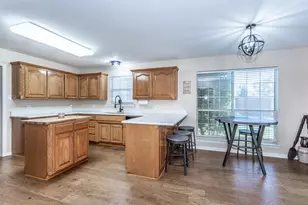 2424 Jolinda Ln, Whitesboro, TX 76273 - Photo 13