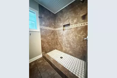 805 W Green Street, Palestine, TX 75801 - Photo 15