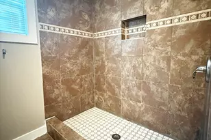 805 W Green St, Palestine, TX 75801 - Photo 15