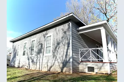 805 W Green Street, Palestine, TX 75801 - Photo 23