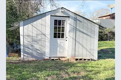 805 W Green Street, Palestine, TX 75801 - Photo 27