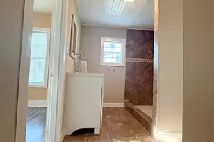 805 W Green St, Palestine, TX 75801 - Photo 13