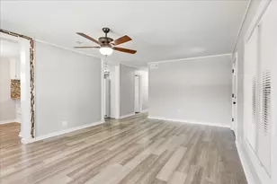 1815 W Brockett St, Sherman, TX 75092 - Photo 7