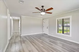1815 W Brockett St, Sherman, TX 75092 - Photo 13