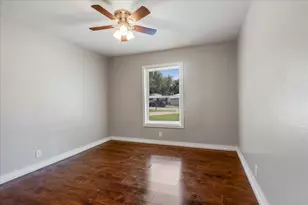 1815 W Brockett St, Sherman, TX 75092 - Photo 17