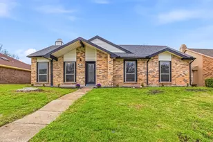 2929 Kingswood Dr, Garland, TX 75040 - Photo 1