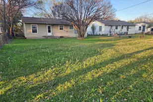 118 E Daugherty Dr, Garland, TX 75041 - Photo 3