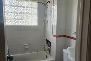 118 E Daugherty Dr, Garland, TX 75041 - Photo 7