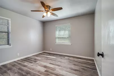 266 W Fulton Street, Van Alstyne, TX 75495 - Photo 9