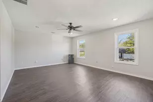 1105 Parkhill Ave, Saginaw, TX 76179 - Photo 5