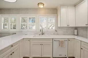 421 W Hazelwood Dr, Fort Worth, TX 76107 - Photo 19