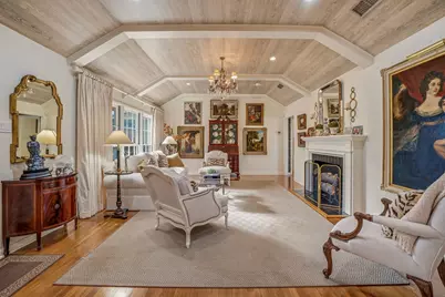 421 W Hazelwood Drive, Fort Worth, TX 76107 - Photo 7