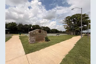 950 Bluff View Drive, Hutchins, TX 75141 - Photo 5