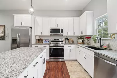 5719 Barkridge Drive, Granbury, TX 76048 - Photo 15