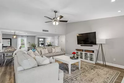 8533 Van Pelt Drive, Dallas, TX 75228 - Photo 15