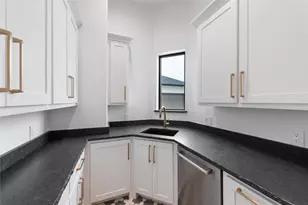 4417 Overlook Rdg, Flower Mound, TX 75022 - Photo 11