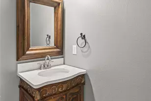 608 Walnut Hollow Dr, Mansfield, TX 76063 - Photo 23