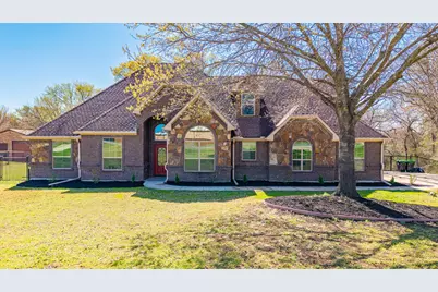 108 Winding Way, Azle, TX 76020 - Photo 1