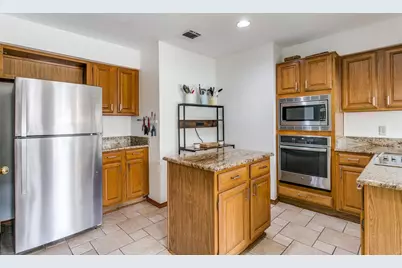 3438 Spring Willow Drive, Grapevine, TX 76051 - Photo 7