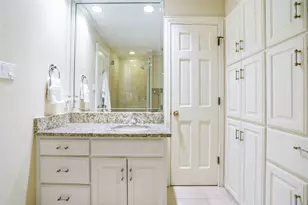 4710 Bobbitt Dr, Dallas, TX 75229 - Photo 17
