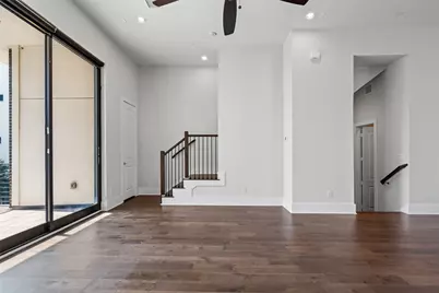 381 E Greenbriar Lane #501, Dallas, TX 75203 - Photo 15