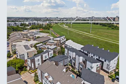 381 E Greenbriar Lane #501, Dallas, TX 75203 - Photo 3