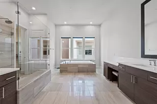 381 E Greenbriar Ln, Dallas, TX 75203 - Photo 25