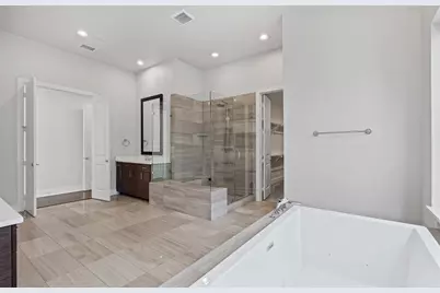 381 E Greenbriar Lane #501, Dallas, TX 75203 - Photo 23